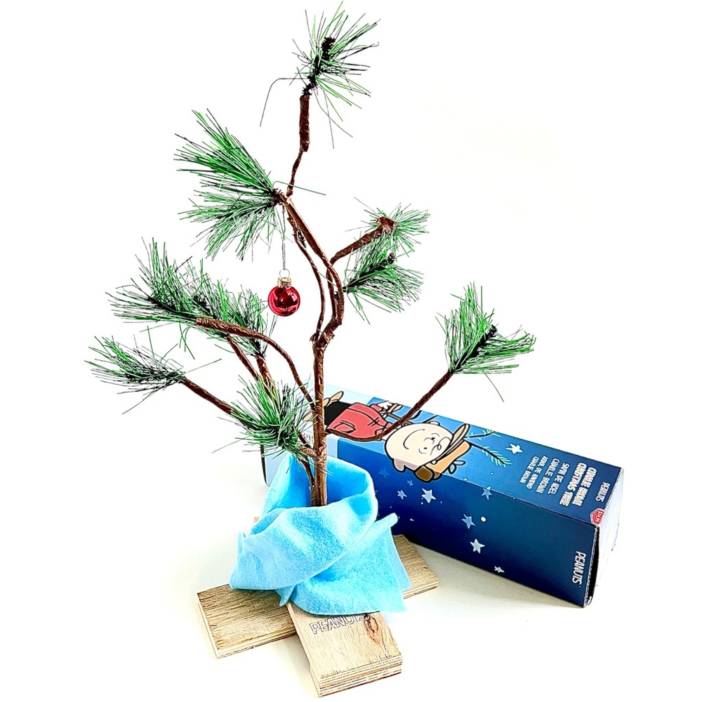Northlight Peanuts The Original Charlie Brown Christmas Tree 17” High W/Box